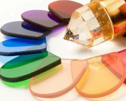 Trattamento di cromoterapia con utilizzo di luci colorate per il benessere